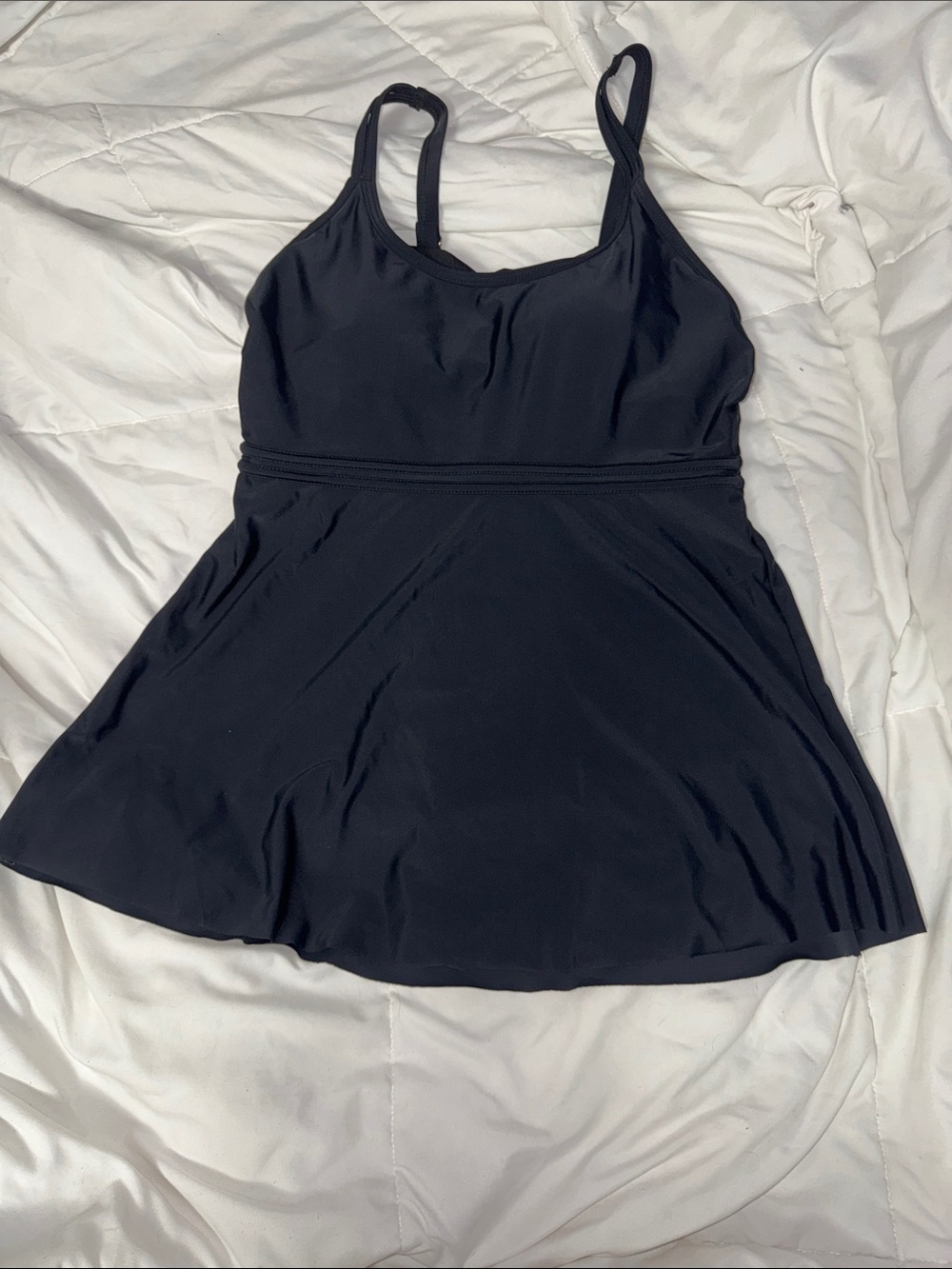 Sleek Black Swim Tank with Shelf Support